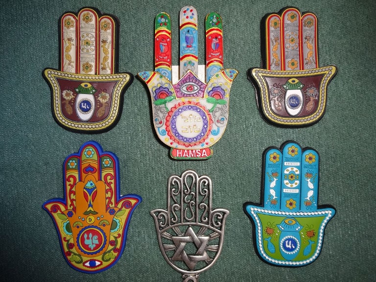 Hamsa Hand Meaning: Symbolism, History & How to Wear It | Jewelry Auctioned