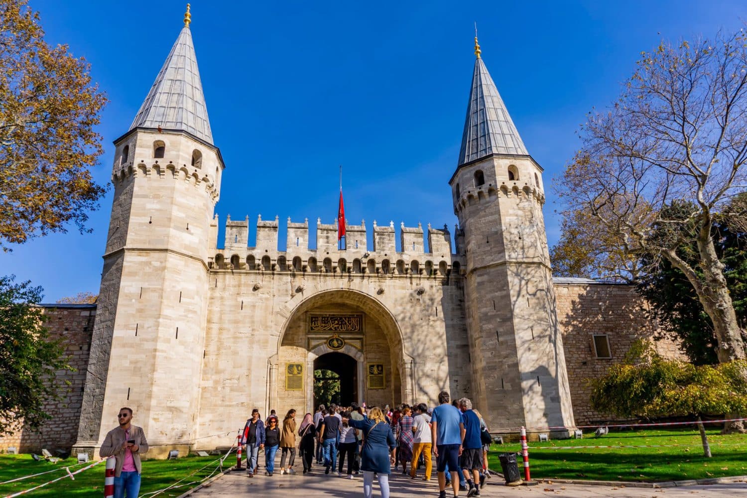 Tour Photos Topkapi Palace Entrance Gate