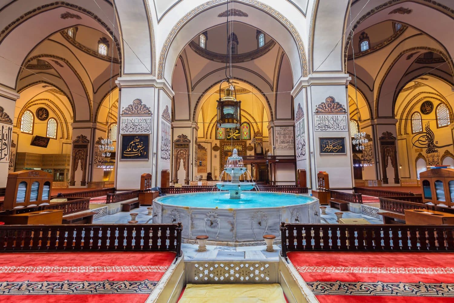 Tour Photos: Bursa Grand Mosque interior